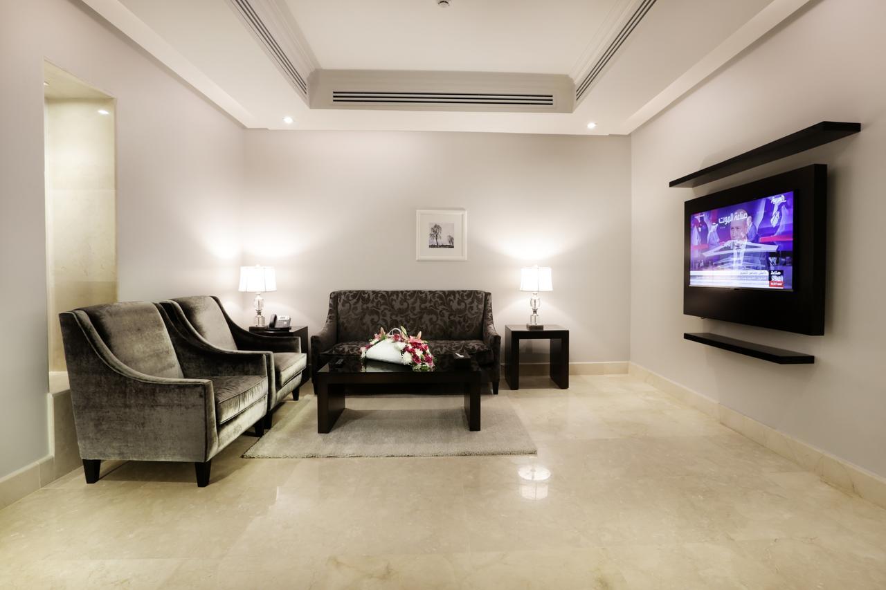 Aswar Hotel Suites Riyadh Room photo